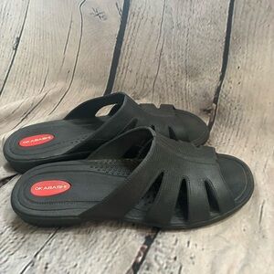 Okabashi Women’s Classic Black Slide Slip On Flat Sandals Sz ML (8/9) USA